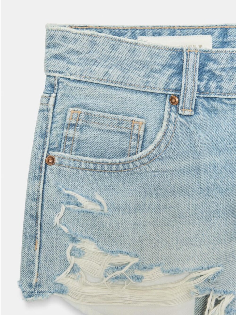 ZARA TRF Mid-Rise Ripped Denim Shorts Light Wash Raw Hem Size US 4 / EU 36 - Picture 3 of 12